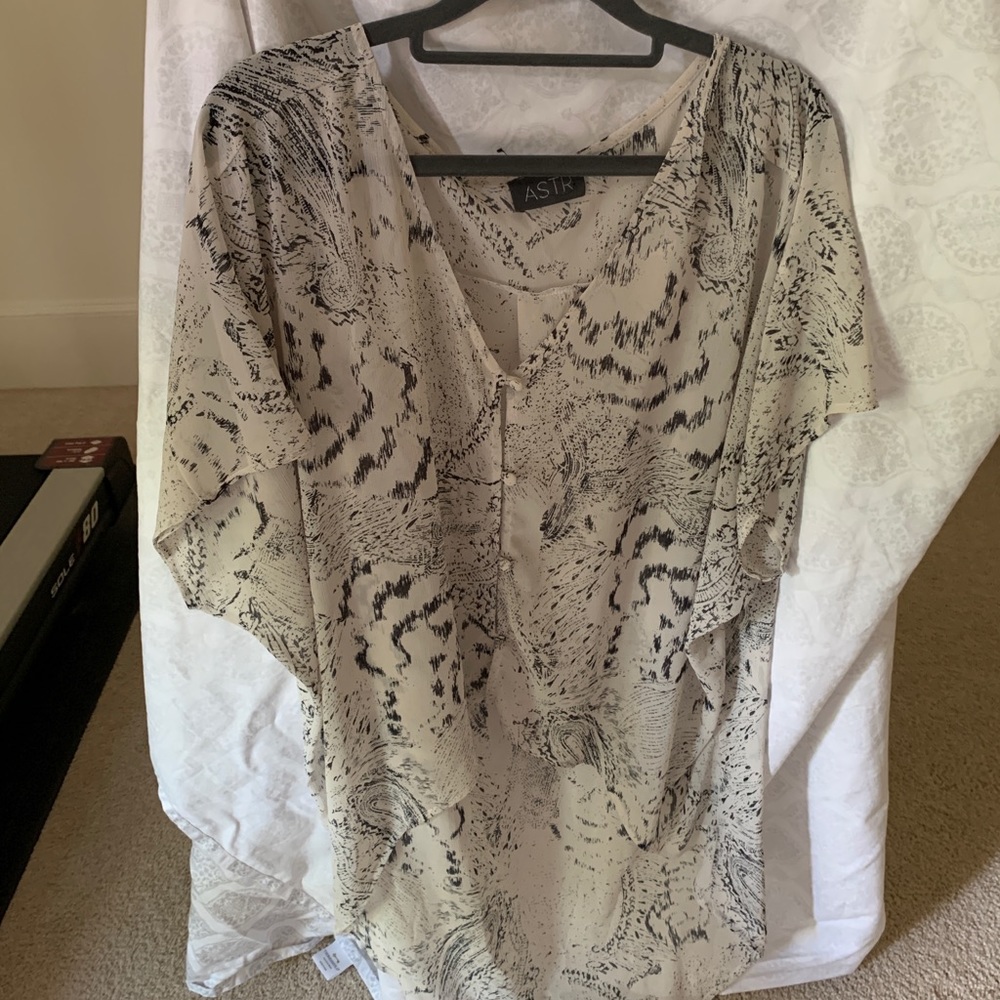 Animal top
